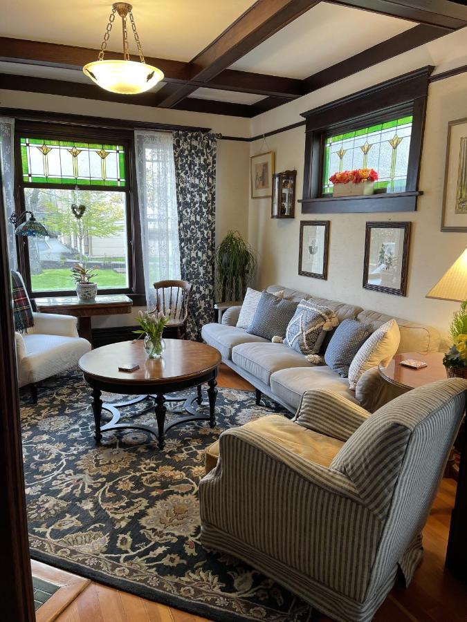 Fisher House Victoria Bed And Breakfast المظهر الخارجي الصورة