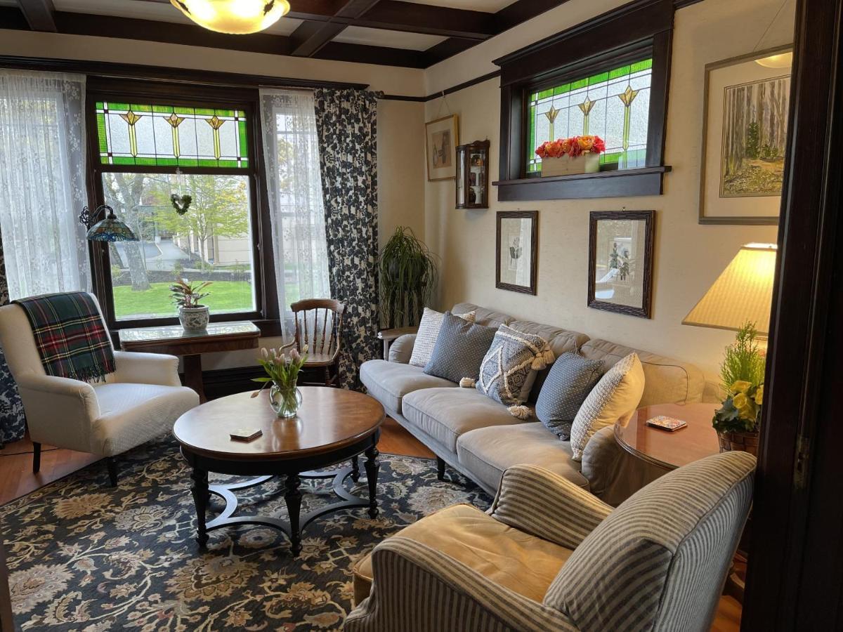 Fisher House Victoria Bed And Breakfast المظهر الخارجي الصورة