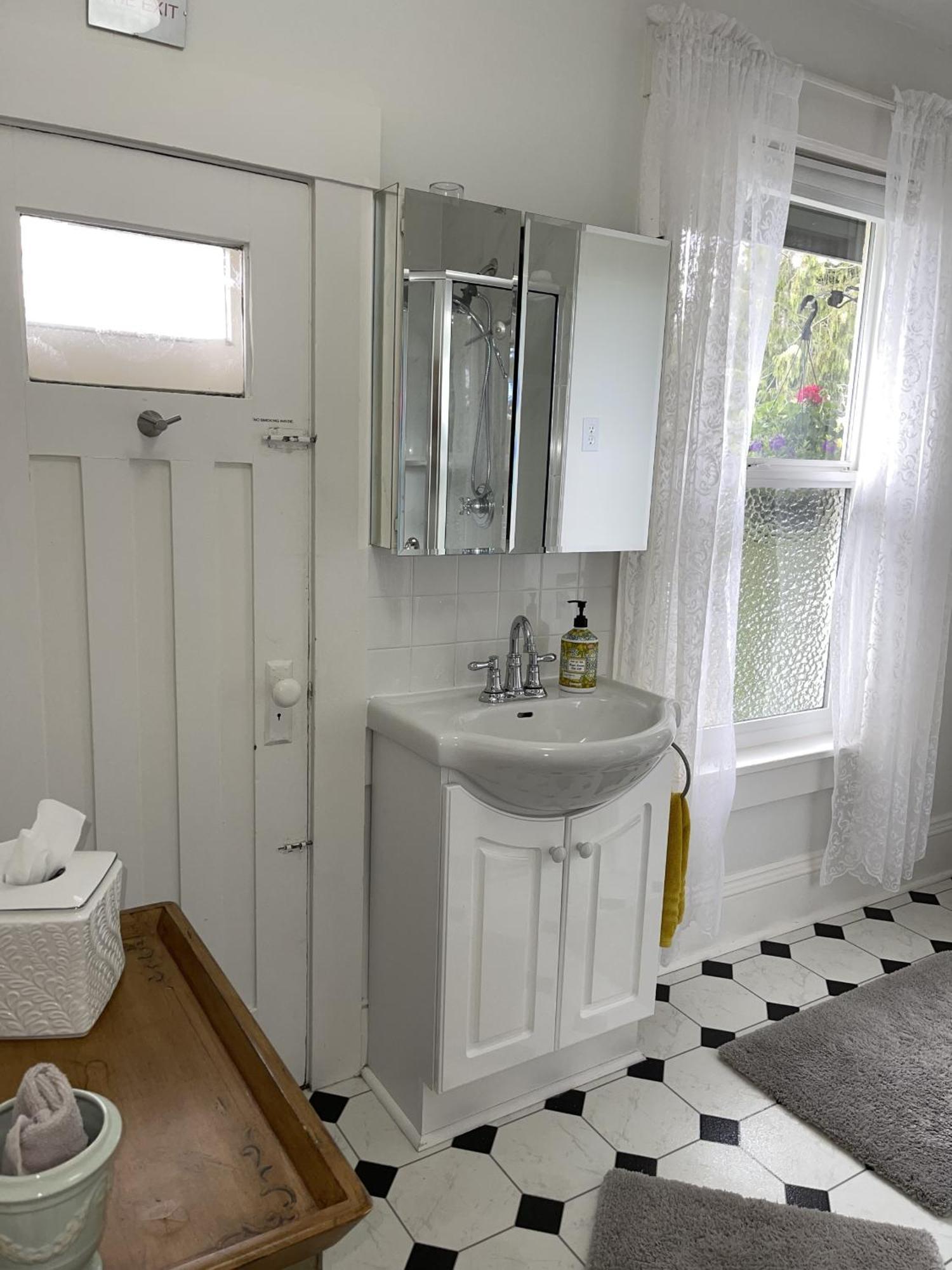 Fisher House Victoria Bed And Breakfast الغرفة الصورة