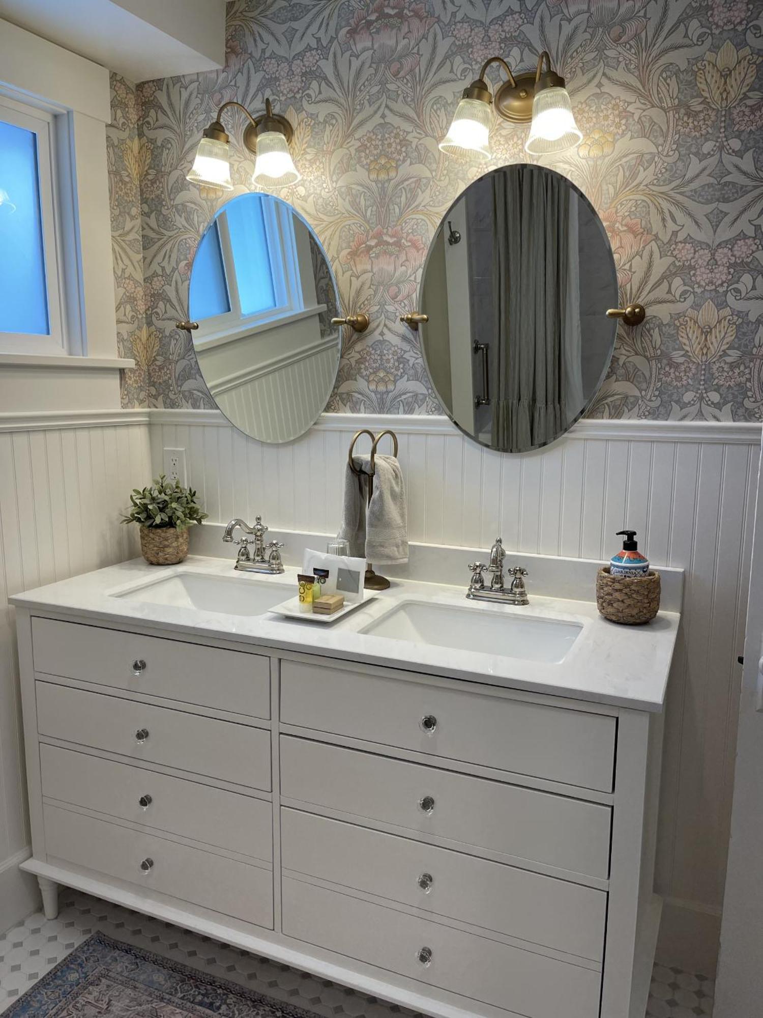 Fisher House Victoria Bed And Breakfast الغرفة الصورة